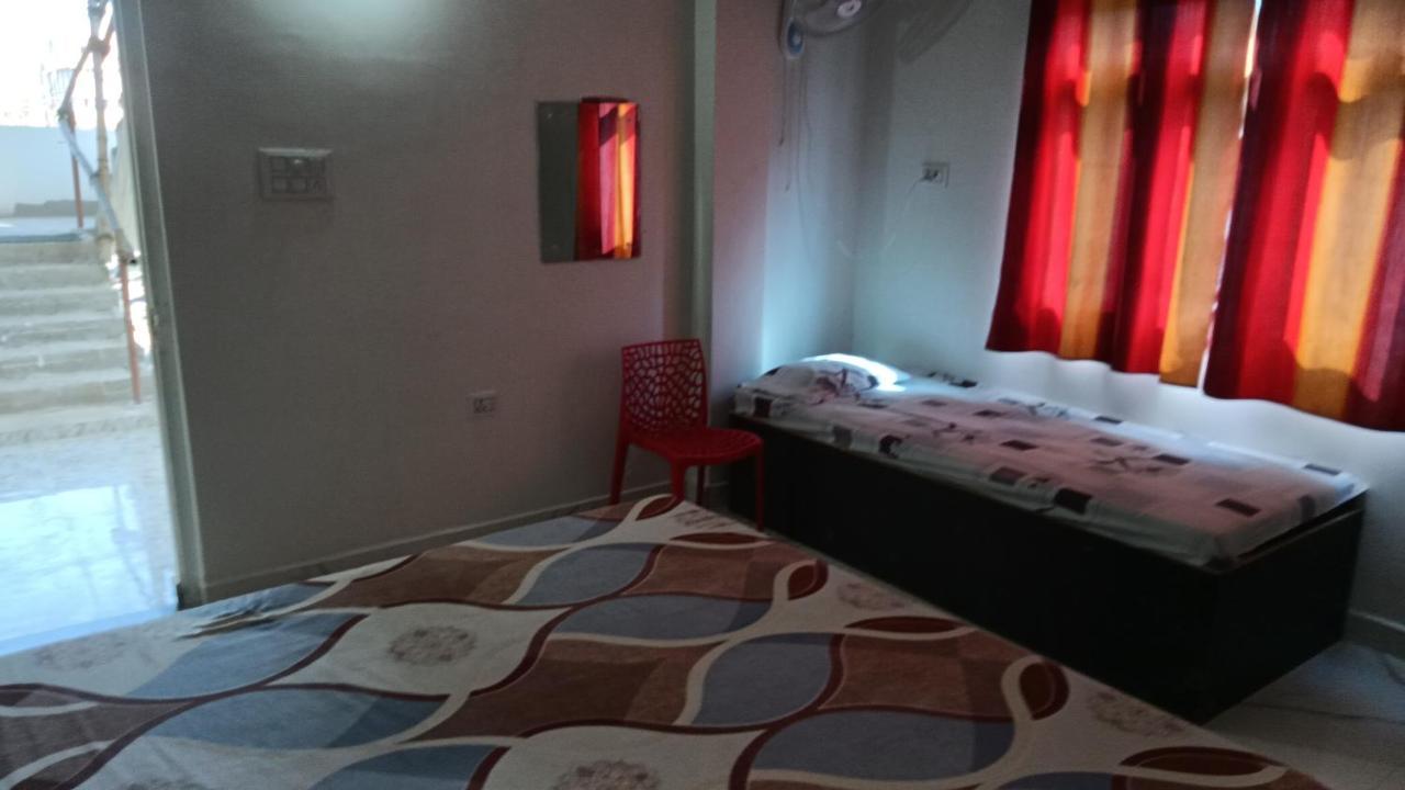 Hotel Devdoot Rājgīr エクステリア 写真
